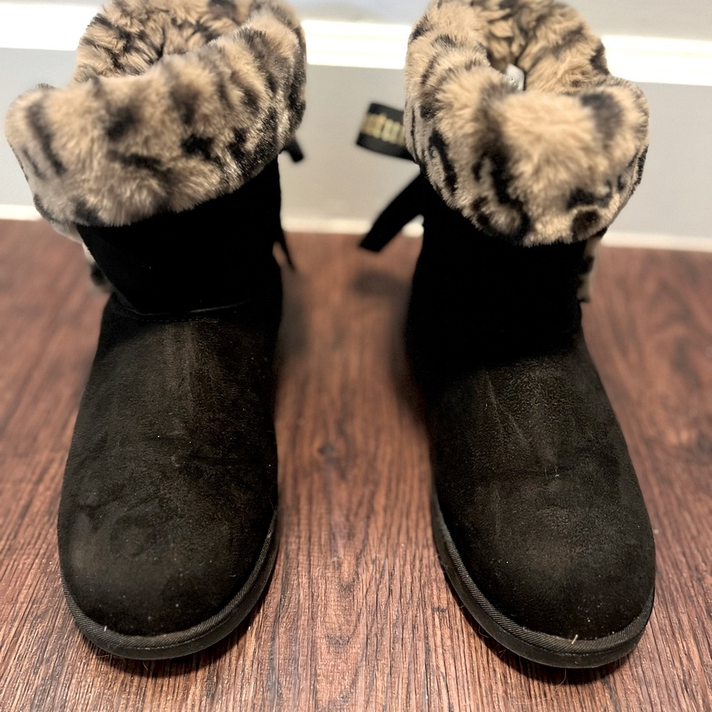 Juicy Couture Women's King Winter Boots